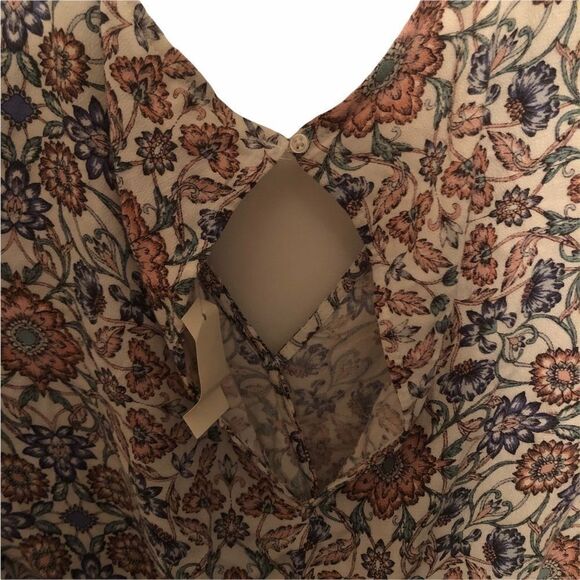 NWT AEROPOSTALE - Tan Floral Romper Pockets MSRP:50 Women’s Medium M - Picture 4 of 7